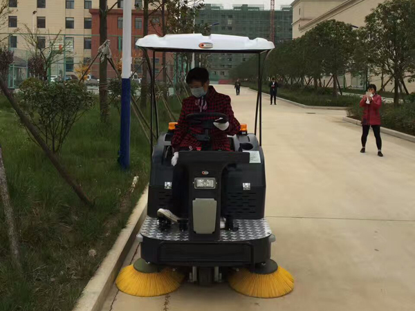 為什么電動(dòng)掃地車會(huì)有異響，怎樣處理？