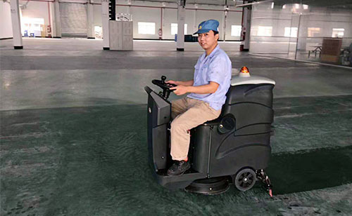 全自動洗地機