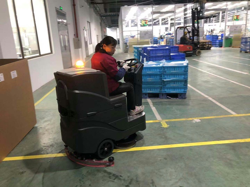工廠車間用洗地機(jī)