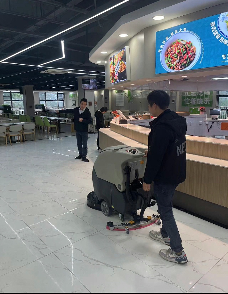 美高手推式洗地機(jī)M2602NB